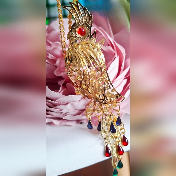 Vintage Jewelry - Vintage 80s ✨️🦜Jewelled Golden Bird Necklace/Brooch